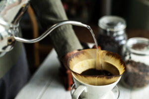 Freshly Roasted Coffee – When to Brew? And What is Degassing?